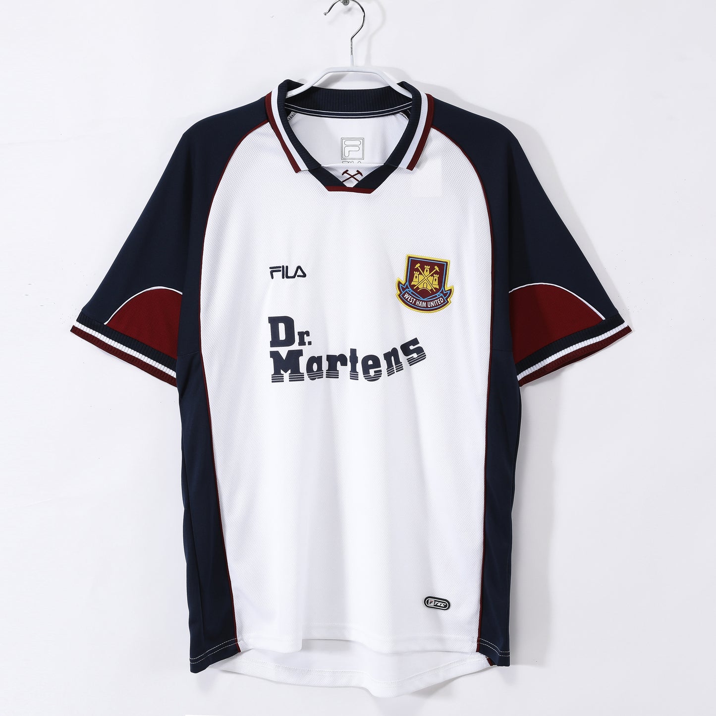 1999/00 WES AWAY