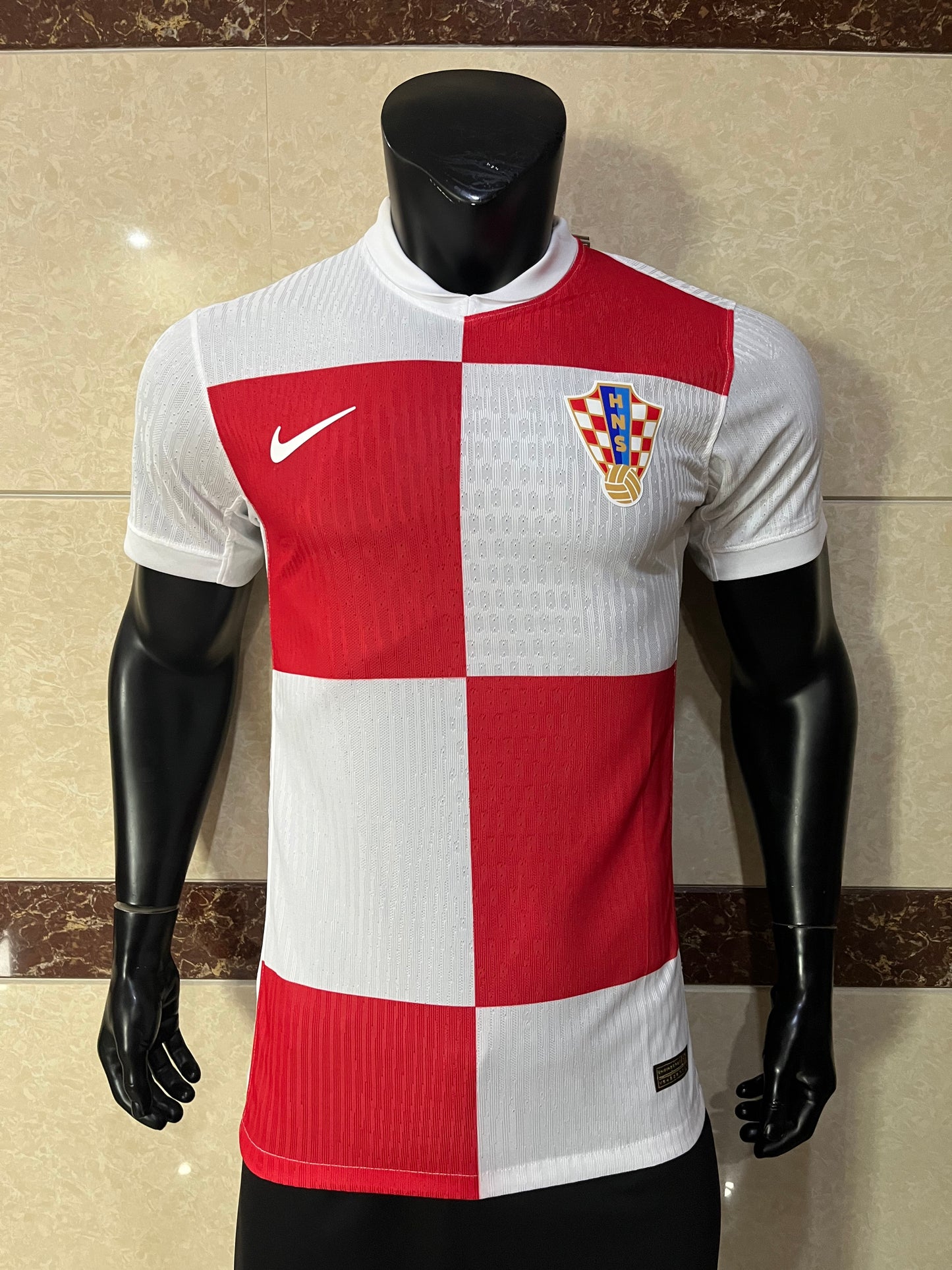 24/25 Home Kit