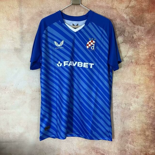 24/25 Home Kit
