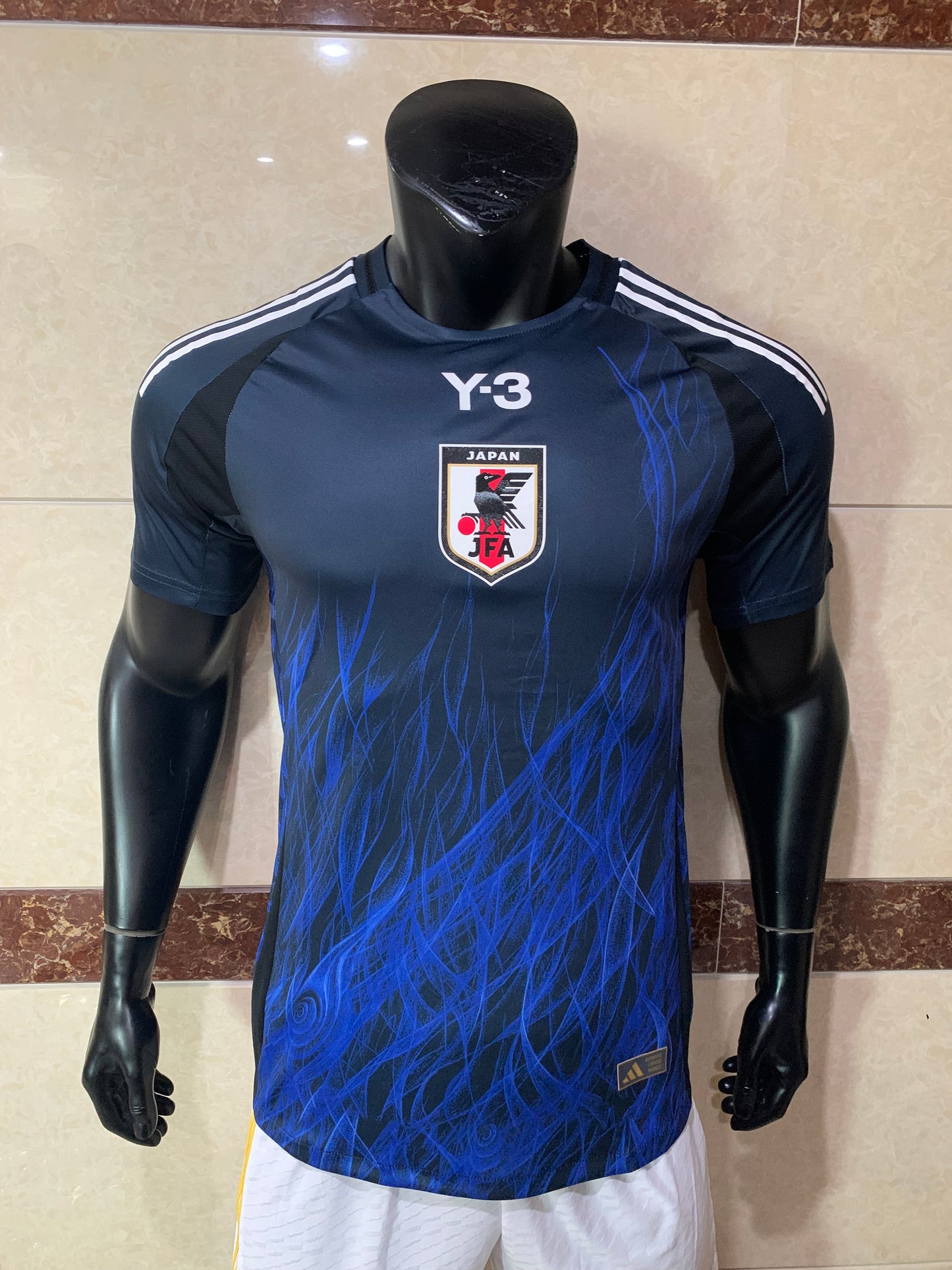24/25 Home Kit