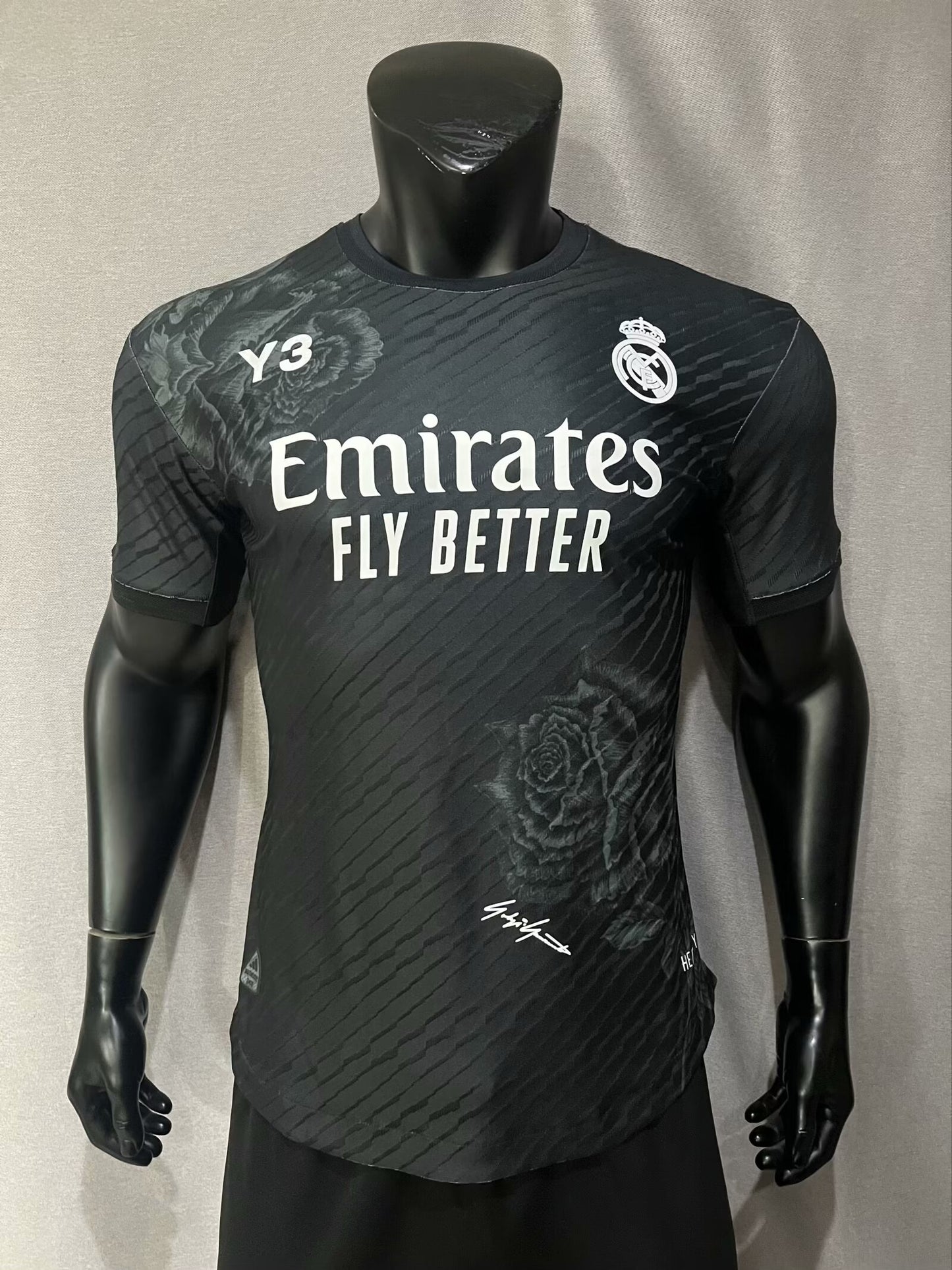 24/25 Special Black