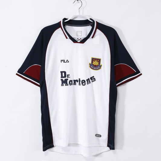 1999/00 WES AWAY